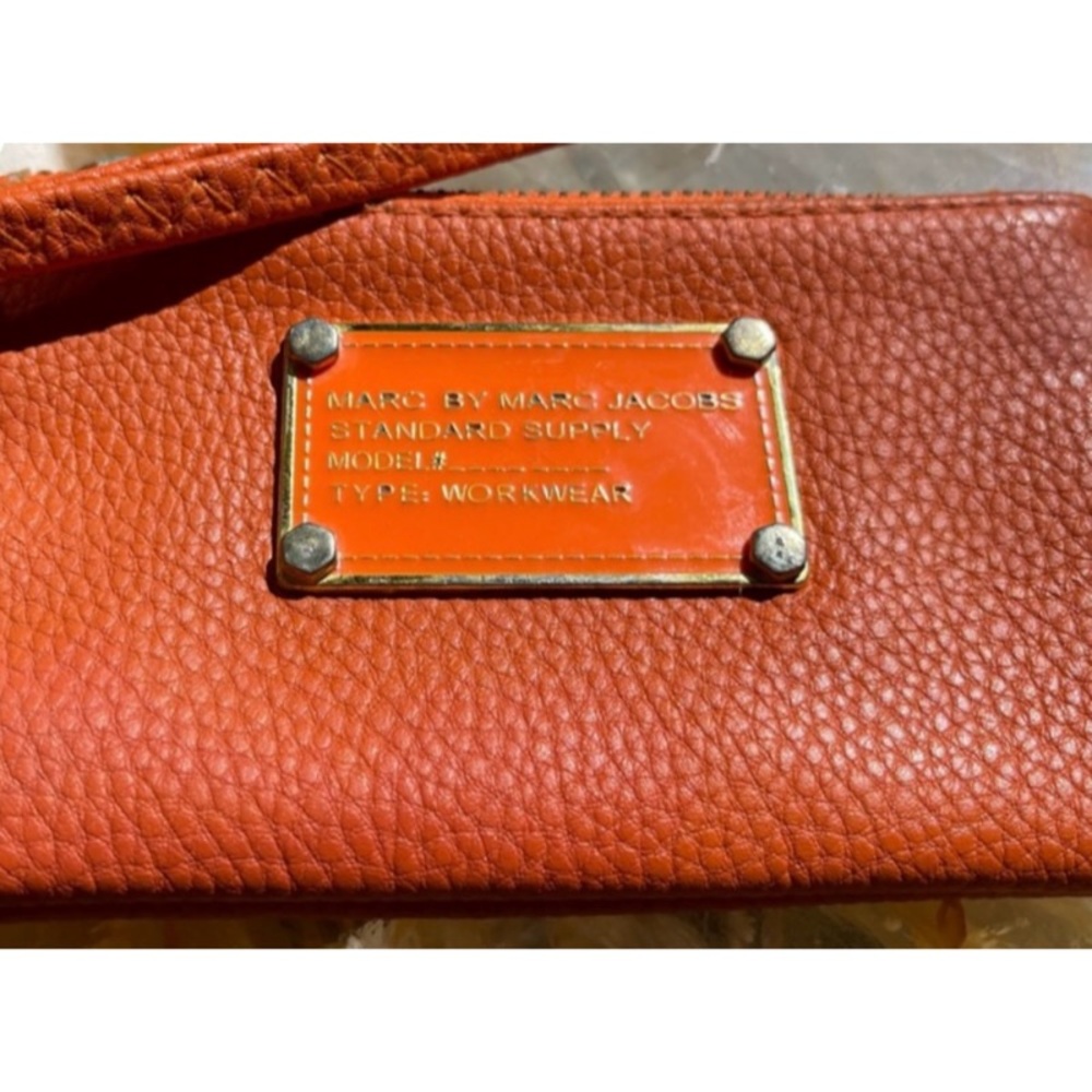 Marc by Marc Jacobs Bright Neon Orange Pebble Leather Small Monogramed Wallet - Picture 3 of 16